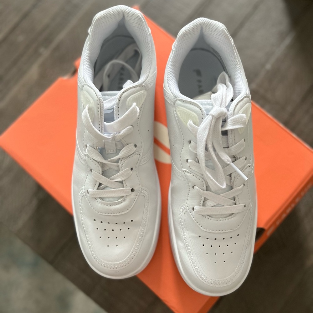Fabletics Sneakers